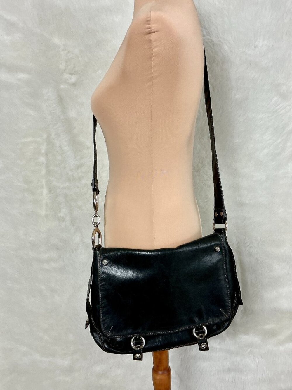 Francesco Biasia Vintage 90s 00s Black Leather Messenger Buckle Crossbody Bag